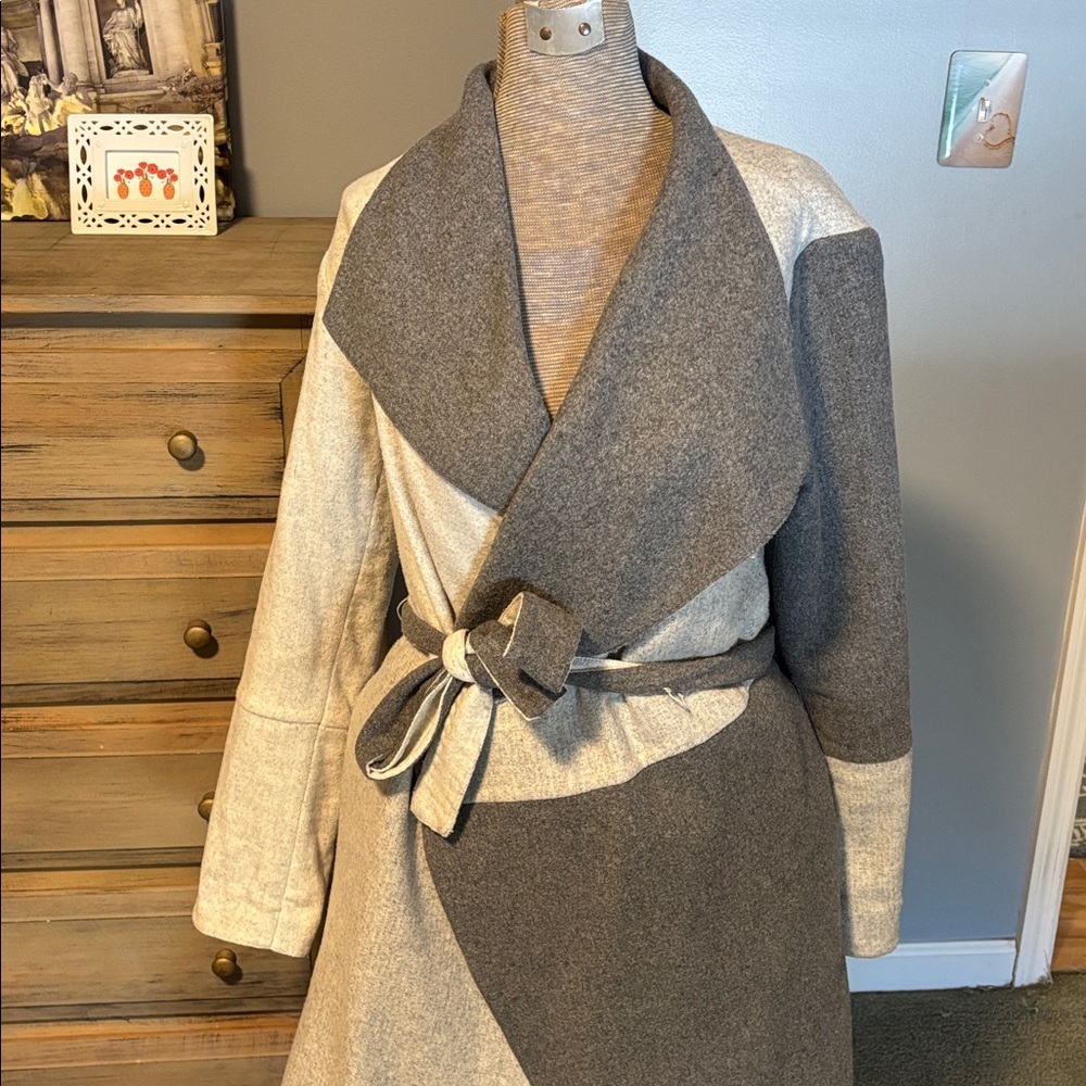Alfani Gray and Cream Belted Wrap Coat